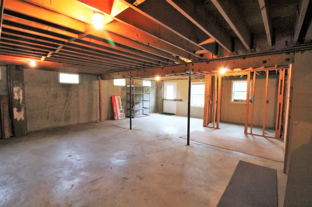501 Western Avenue Hampden ME 04444