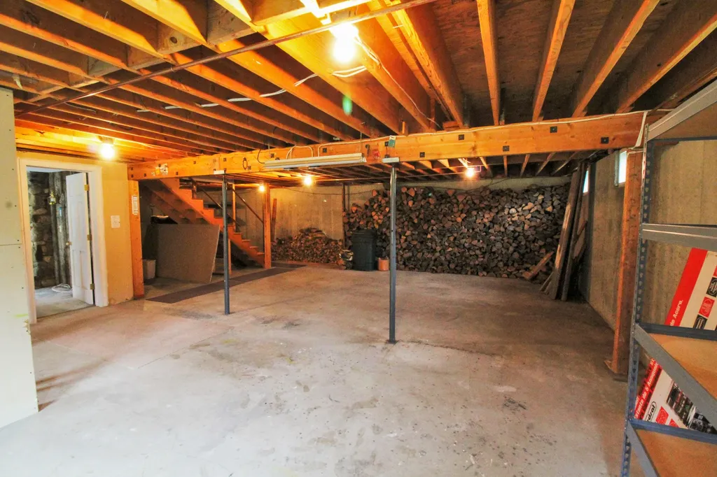 501 Western Avenue Hampden ME 04444