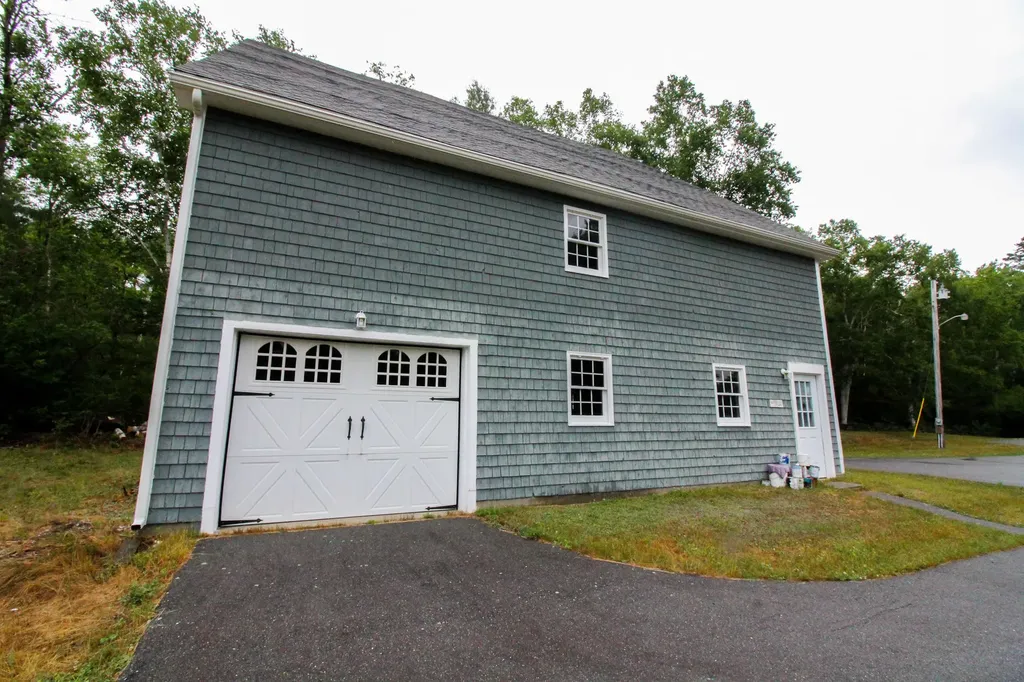 501 Western Avenue Hampden ME 04444