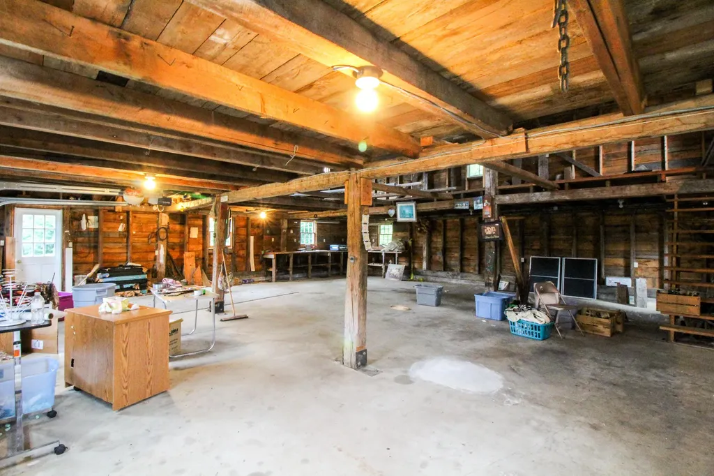 501 Western Avenue Hampden ME 04444