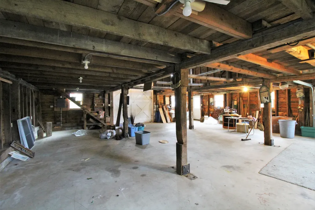 501 Western Avenue Hampden ME 04444