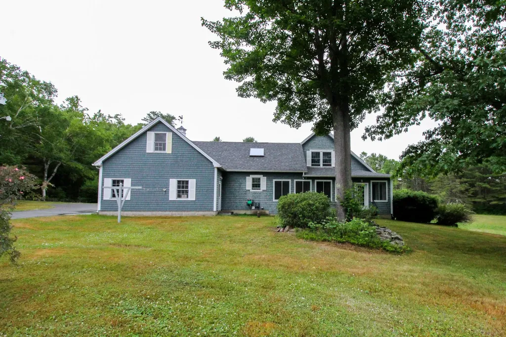 501 Western Avenue Hampden ME 04444