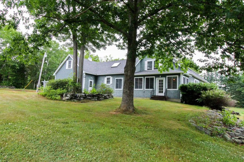 501 Western Avenue Hampden ME 04444