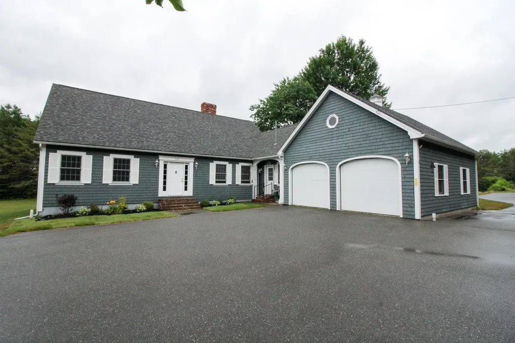 501 Western Avenue Hampden ME 04444