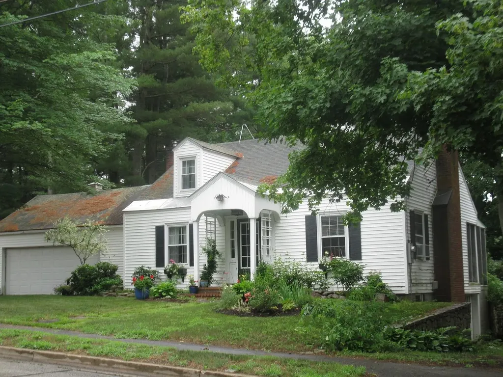 7 Shawmut Avenue Sanford ME 04073