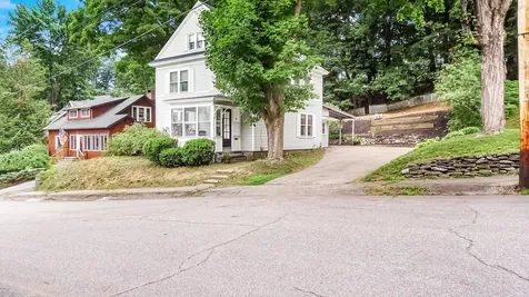 18 Pike Street Augusta ME 04330