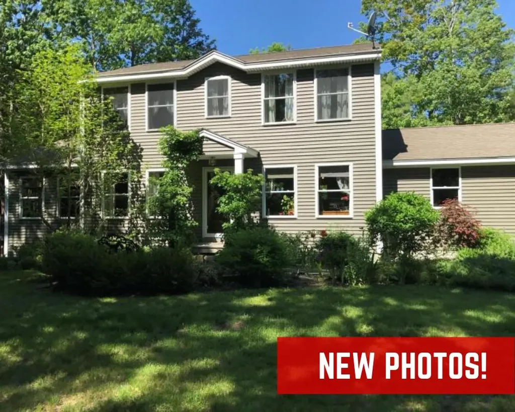 17 Northern Oaks Drive Raymond ME 04071