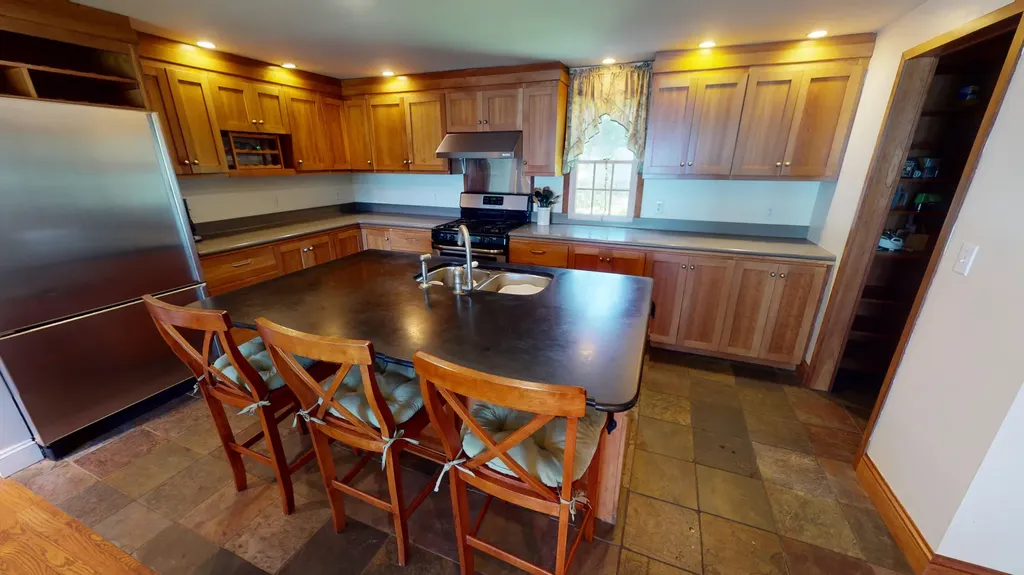 35 Westcustogo Point Yarmouth ME 04096