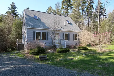 41 Shackletons Way Boothbay ME 04537