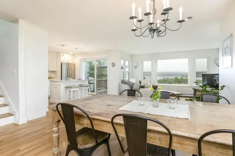 83 Shore Drive Freeport ME 04032