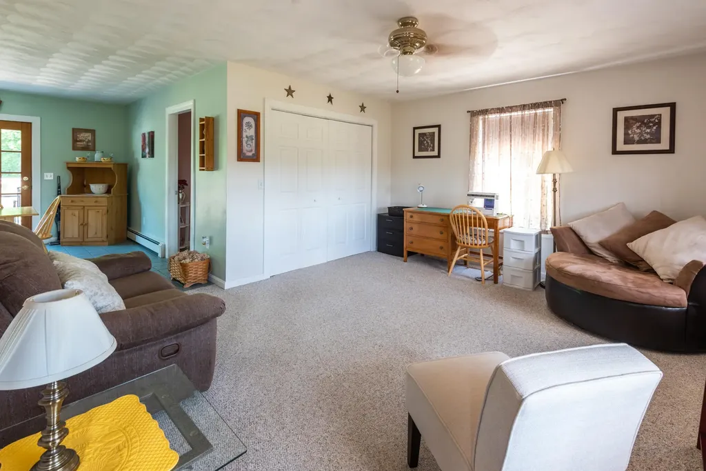 23 Lakeland Drive West Gardiner ME 04345
