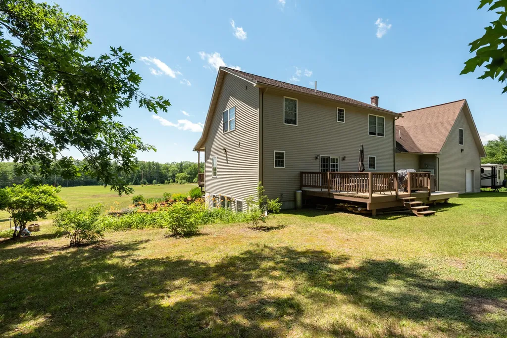 23 Lakeland Drive West Gardiner ME 04345