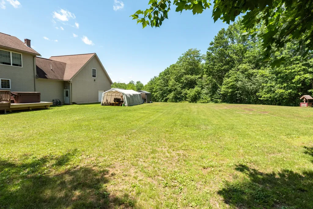 23 Lakeland Drive West Gardiner ME 04345