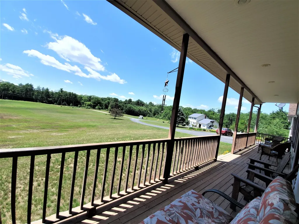 23 Lakeland Drive West Gardiner ME 04345