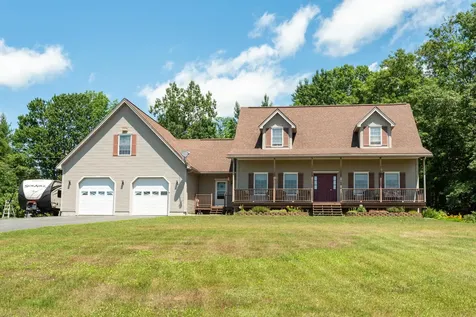 23 Lakeland Drive West Gardiner ME 04345