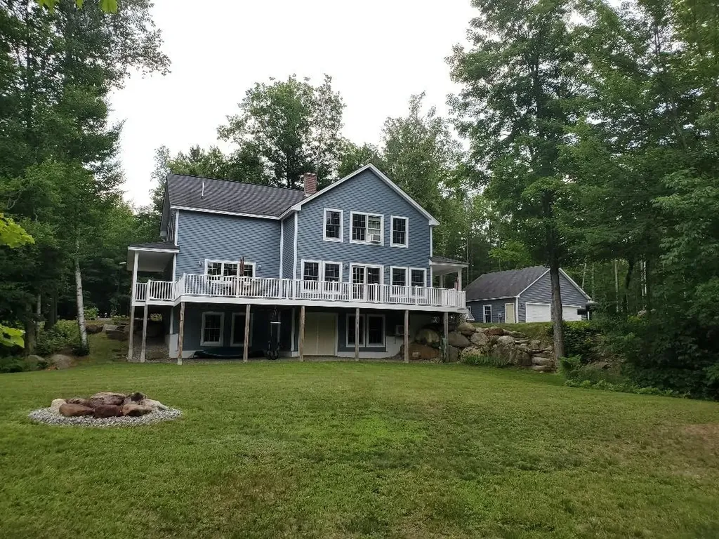 10 Dixfield Road Weld ME 04285