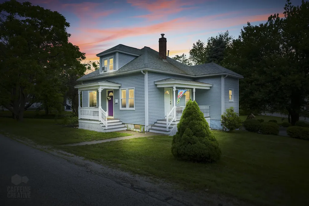 81 Clifford Street Biddeford ME 04005
