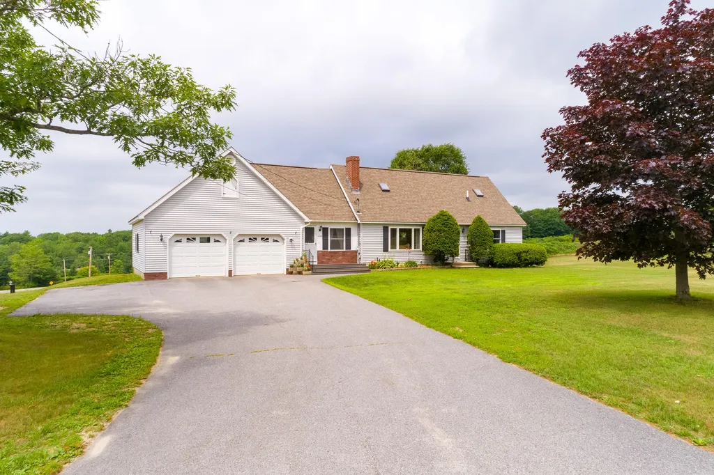 143 Pleasant Hill Road Sabattus ME 04280