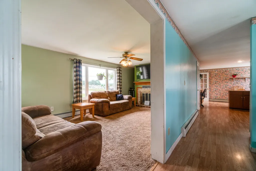 143 Pleasant Hill Road Sabattus ME 04280