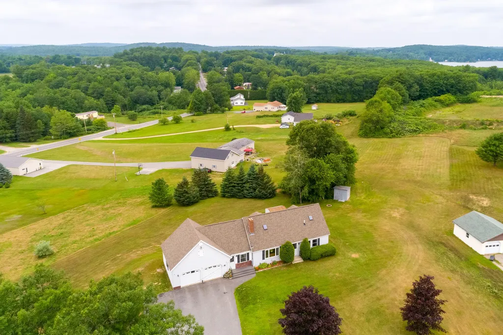 143 Pleasant Hill Road Sabattus ME 04280