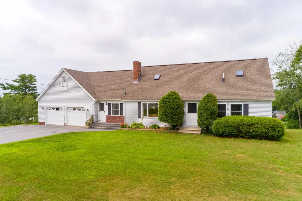 143 Pleasant Hill Road Sabattus ME 04280