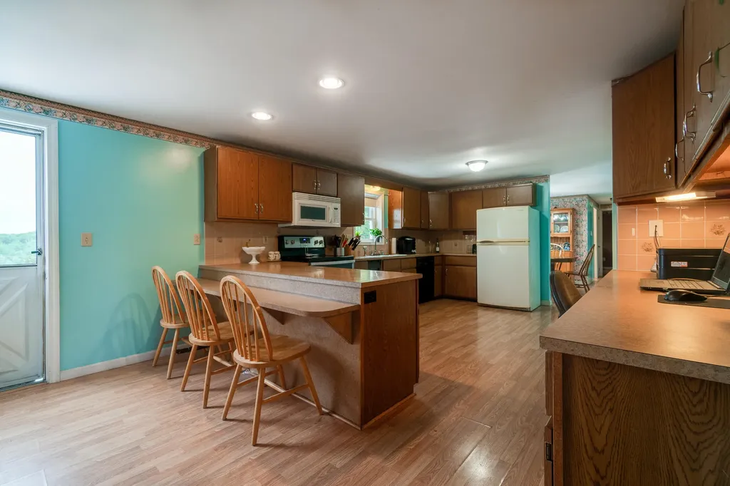 143 Pleasant Hill Road Sabattus ME 04280