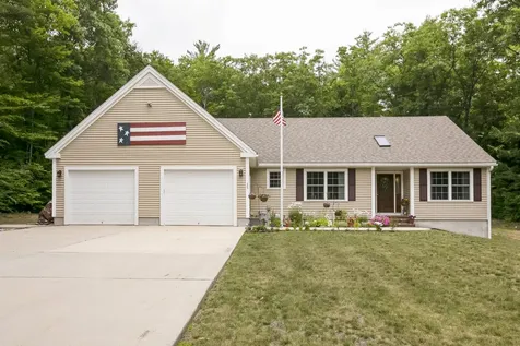 25 Mill Pond Circle Sebago ME 04029