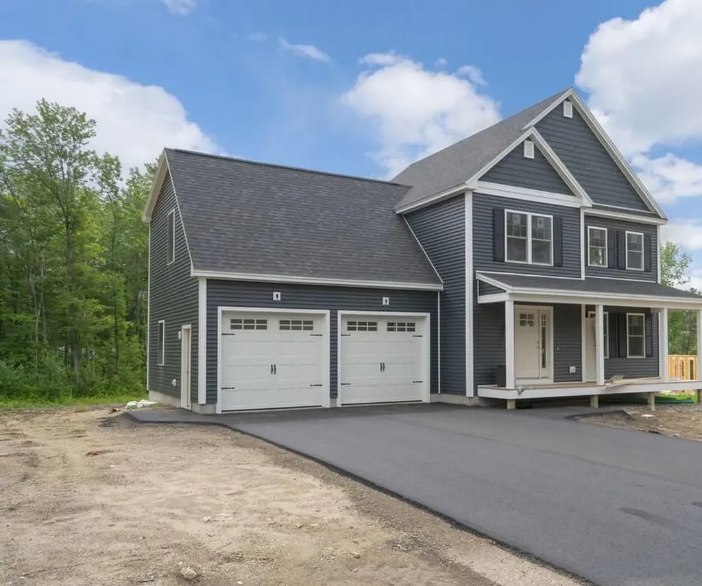 10 Eagles Lane Falmouth ME 04105