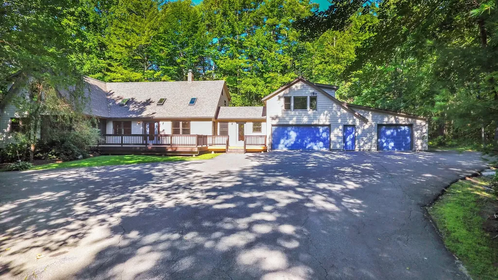 30 Dry Point Drive Rome ME 04963