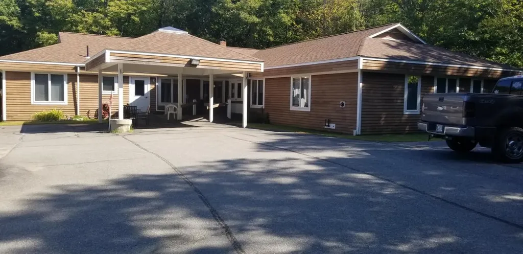 293 Ludwig Road Hope ME 04847