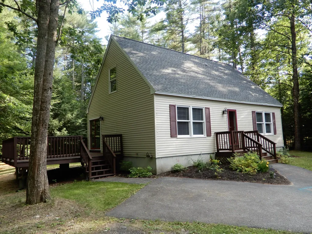 7 Newton Drive Waterboro ME 04061