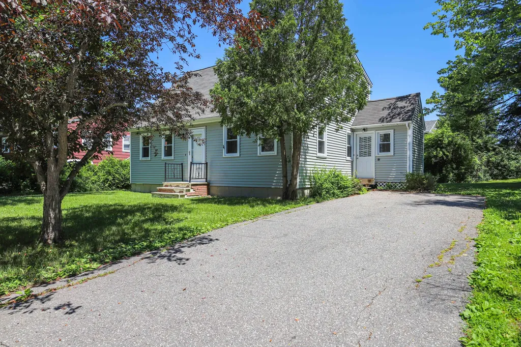 34 Humboldt Street Portland ME 04103