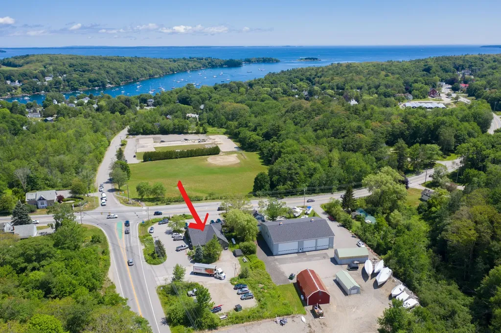223 Commercial Street Rockport ME 04856