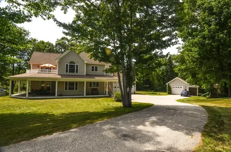 16 Boulder Drive Gray ME 04039