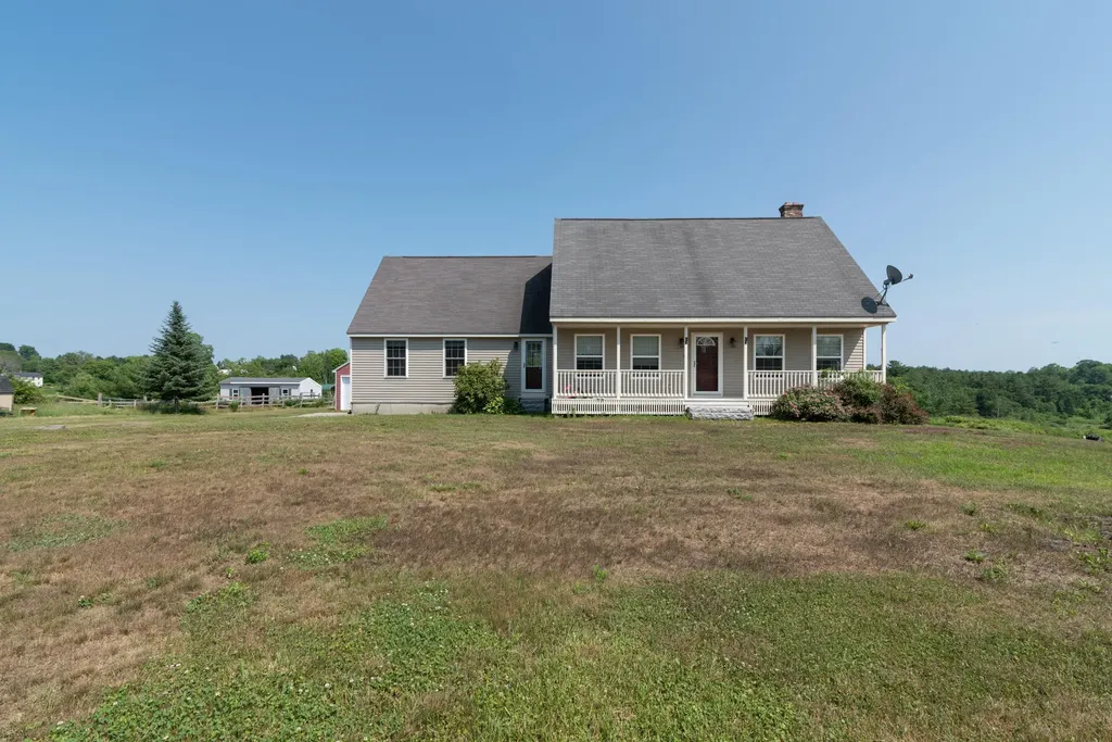 28 Plummer Road Gorham ME 04038