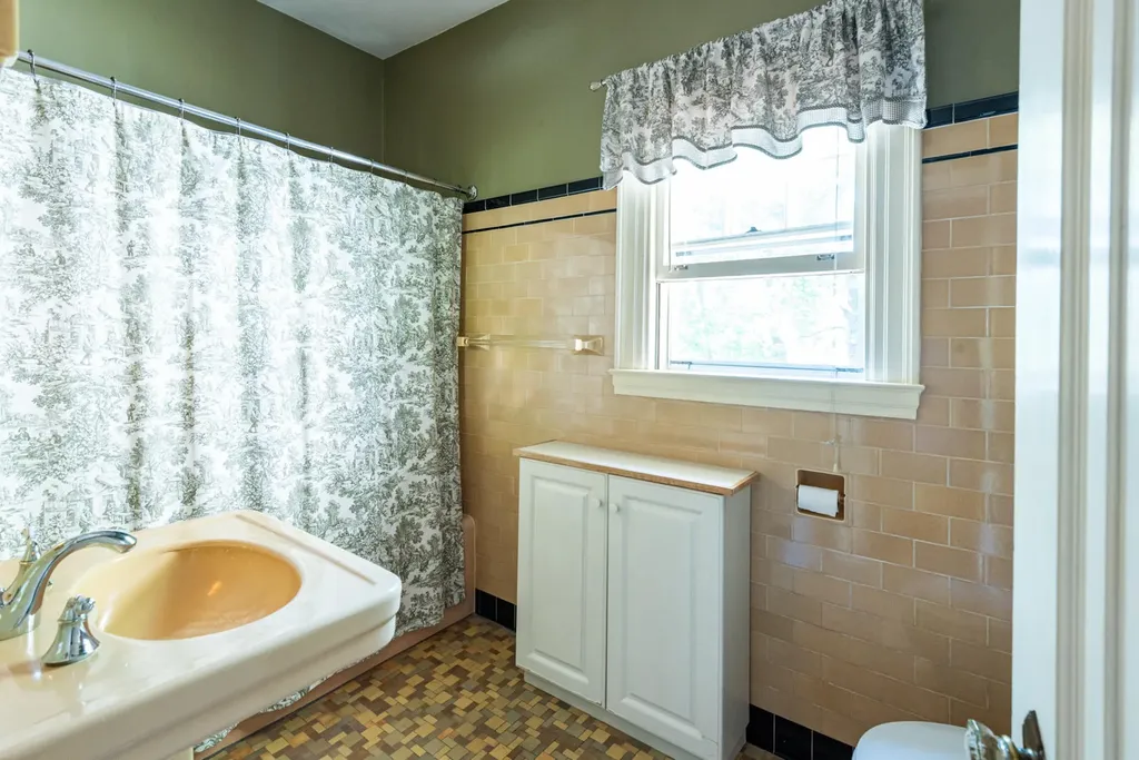 40 Pleasant Street Brunswick ME 04011