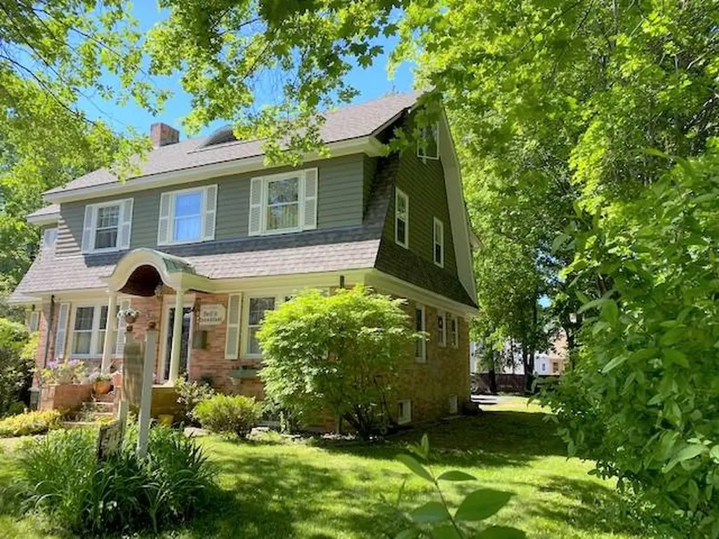 40 Pleasant Street Brunswick ME 04011