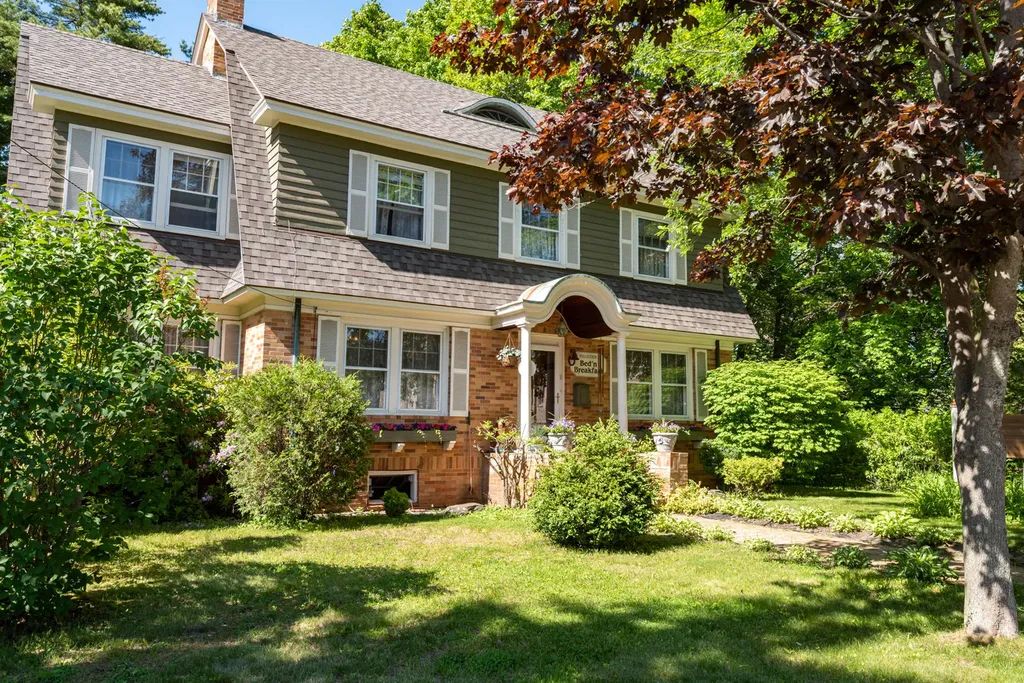 40 Pleasant Street Brunswick ME 04011