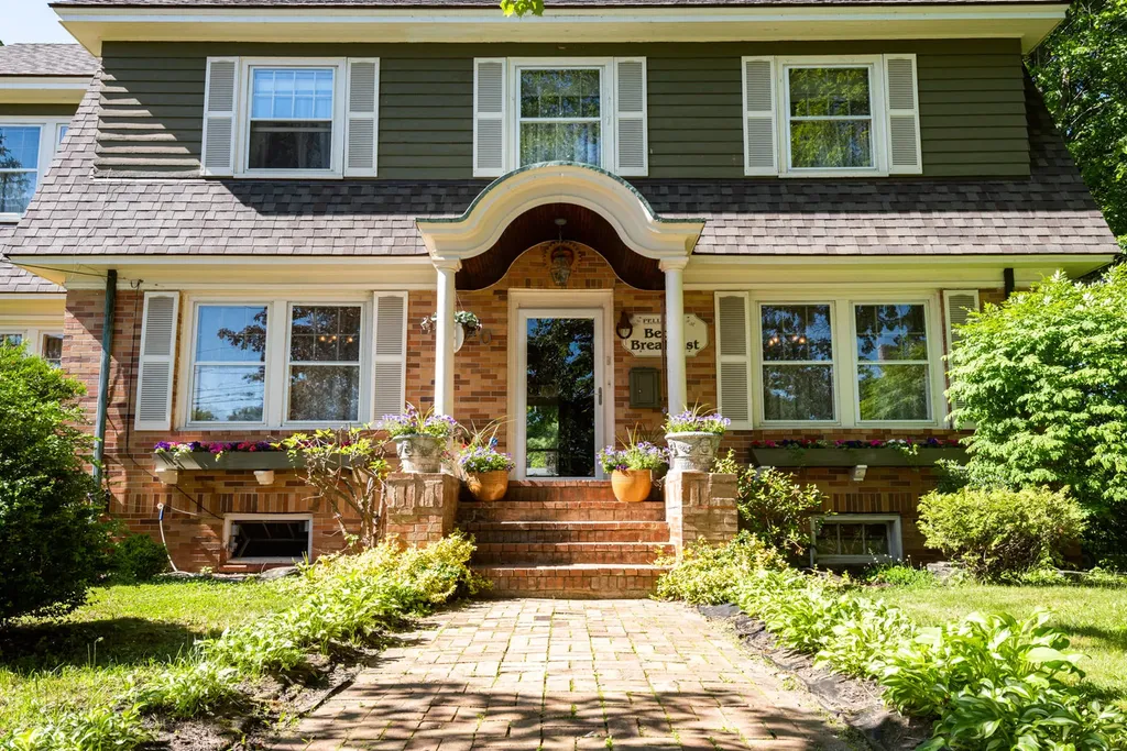 40 Pleasant Street Brunswick ME 04011