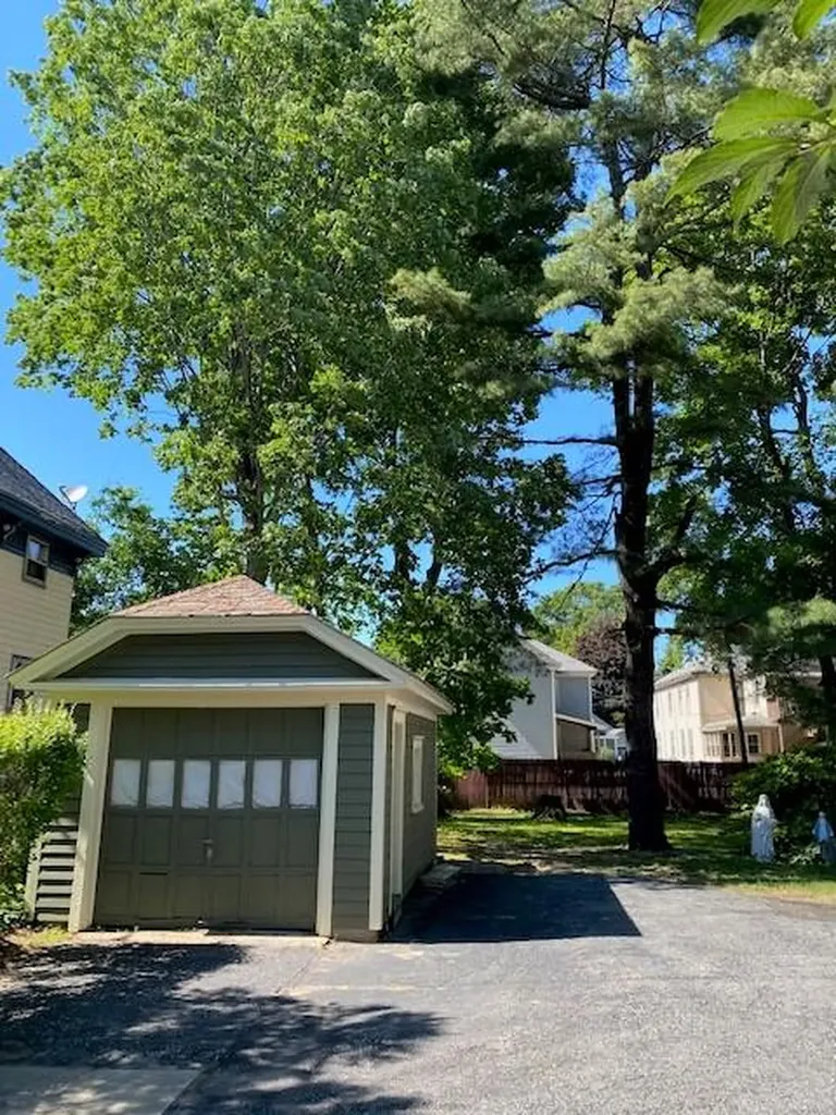 40 Pleasant Street Brunswick ME 04011