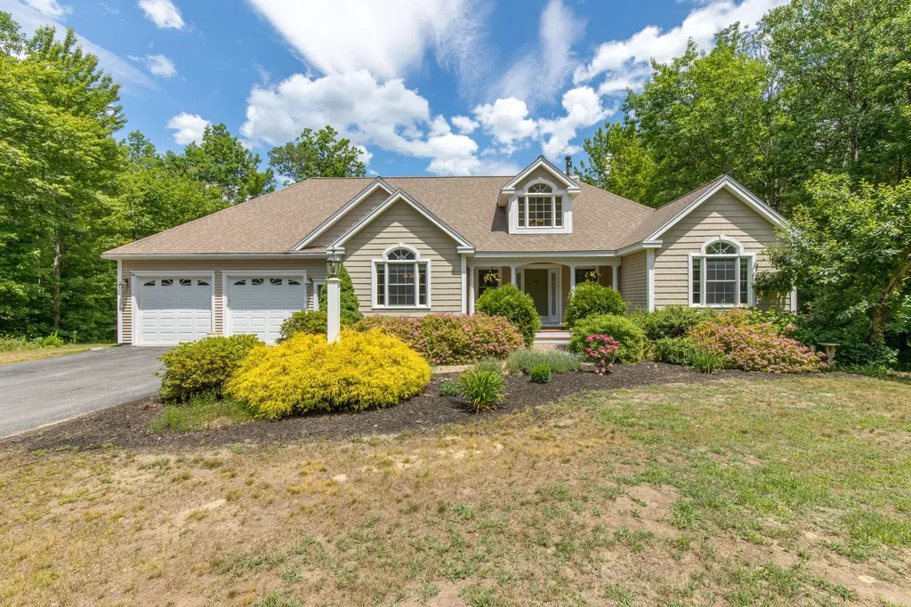 236 Pease Road Buxton ME 04093