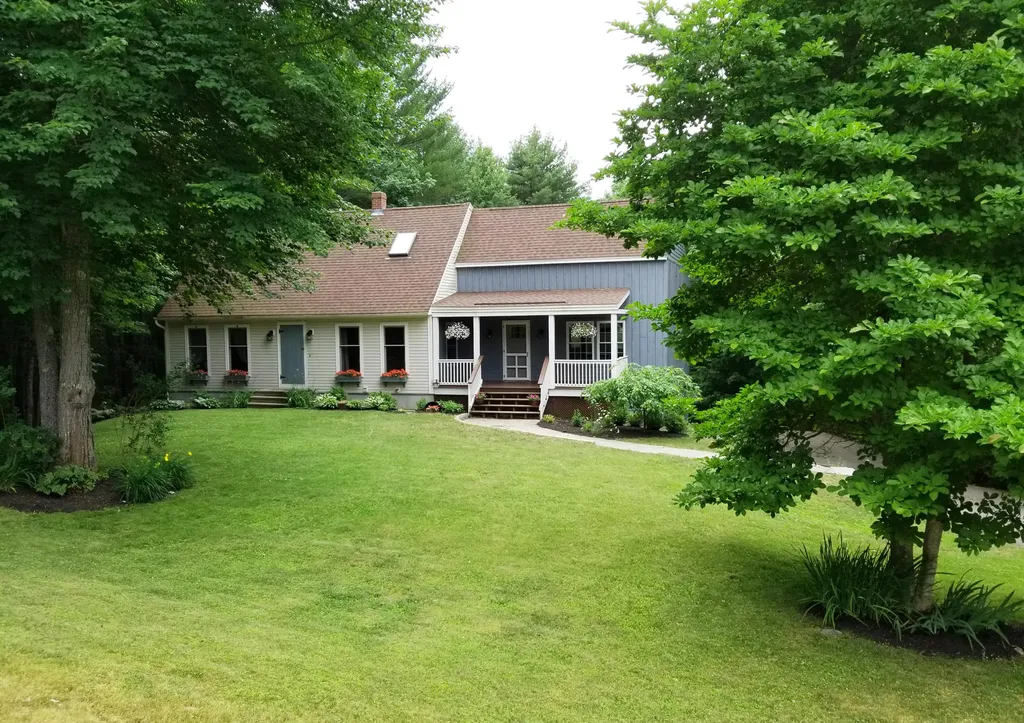 24 Oak Ridge Drive Standish ME 04084
