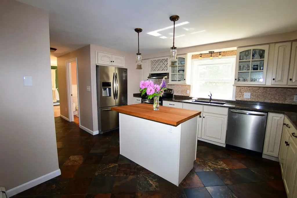 24 Oak Ridge Drive Standish ME 04084