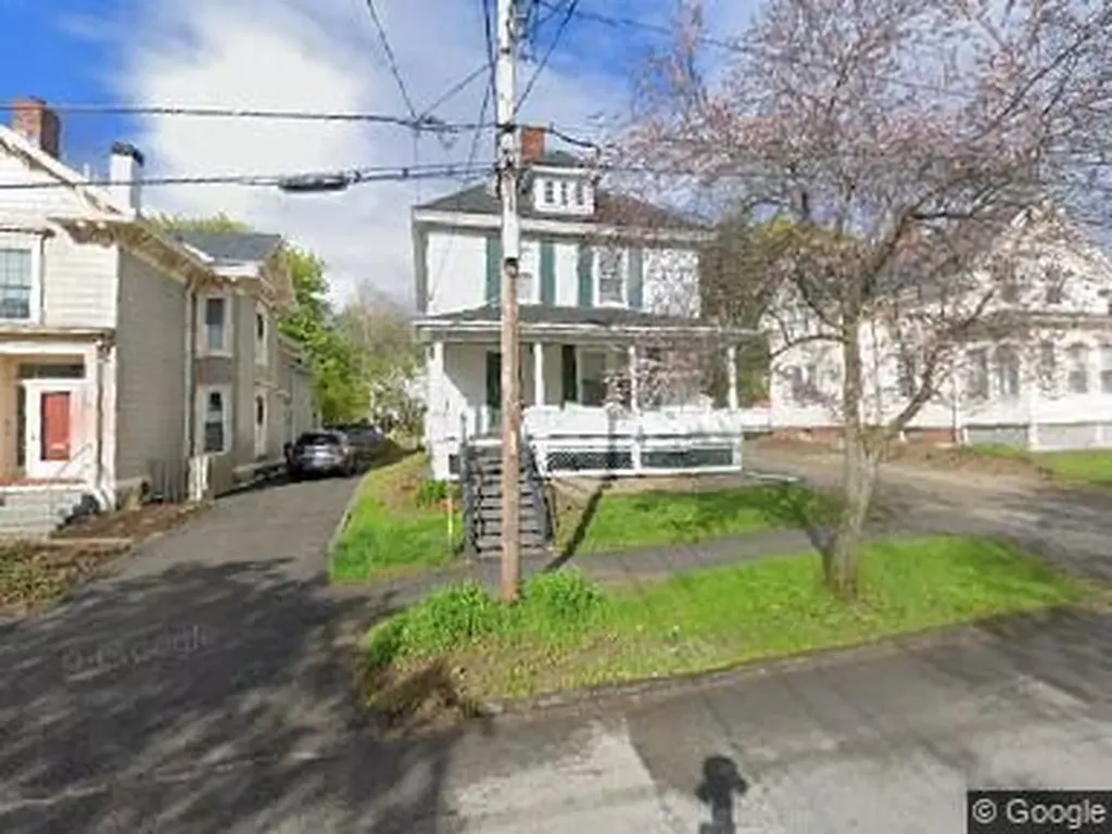 19 E Summer Street Bangor ME 04401