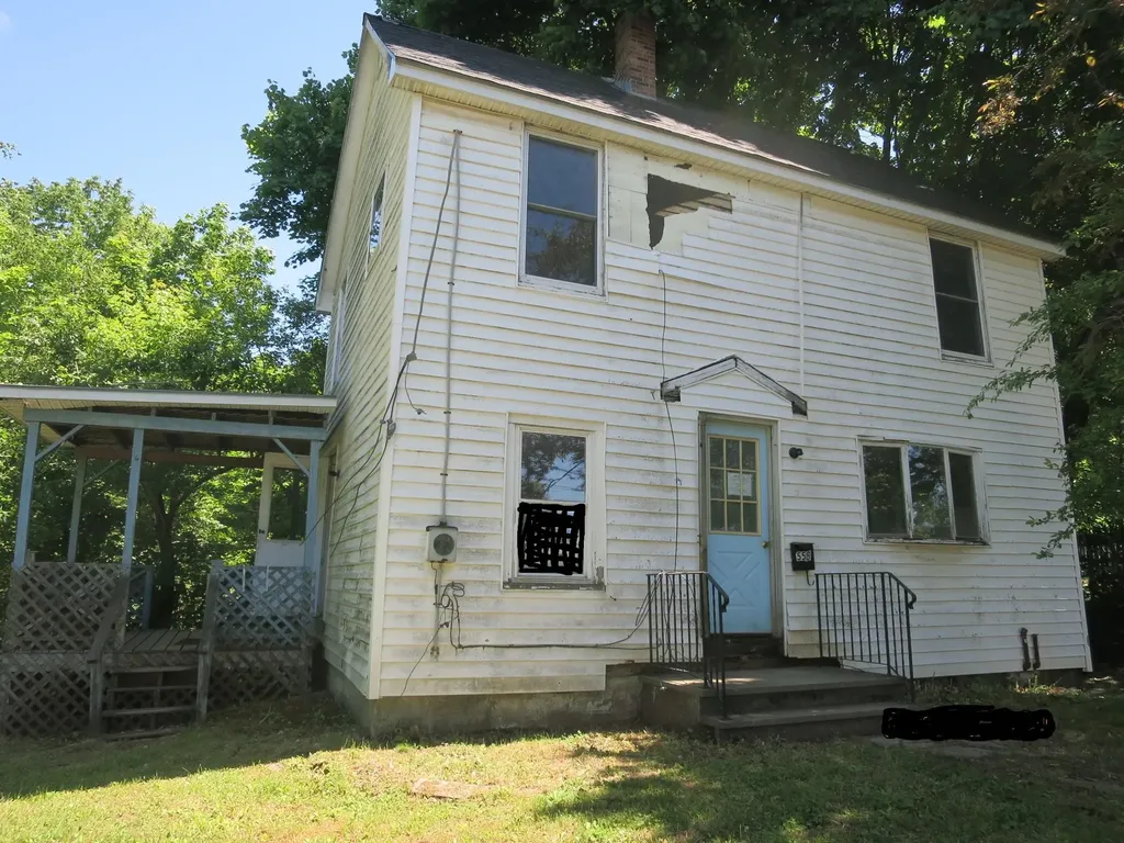 558 S Main Street Brewer ME 04412