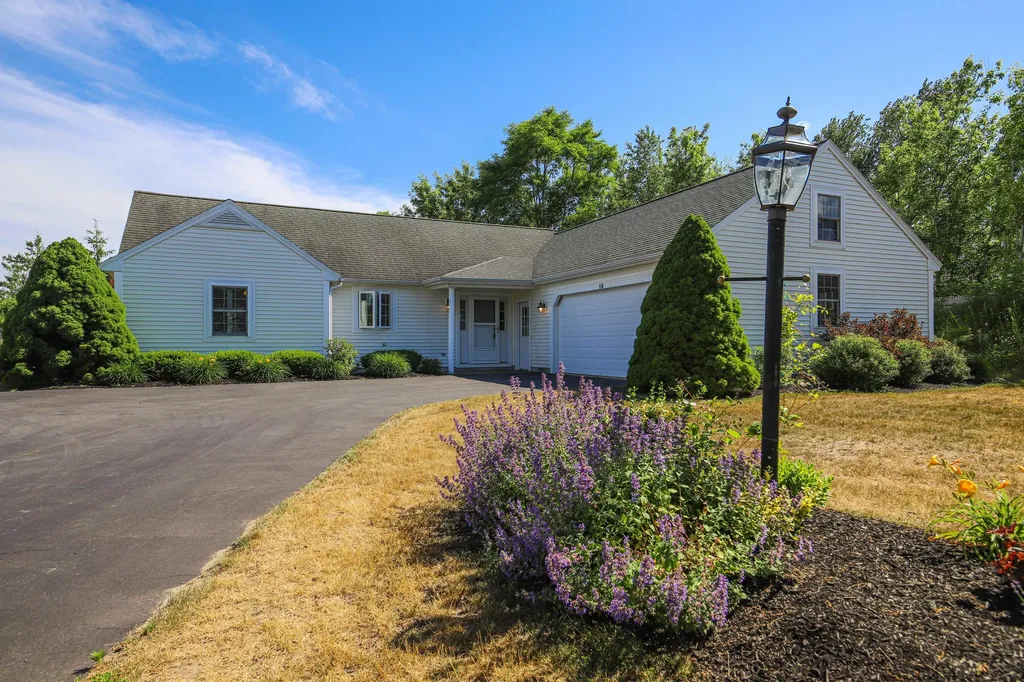 16 Juneberry Lane Scarborough ME 04074