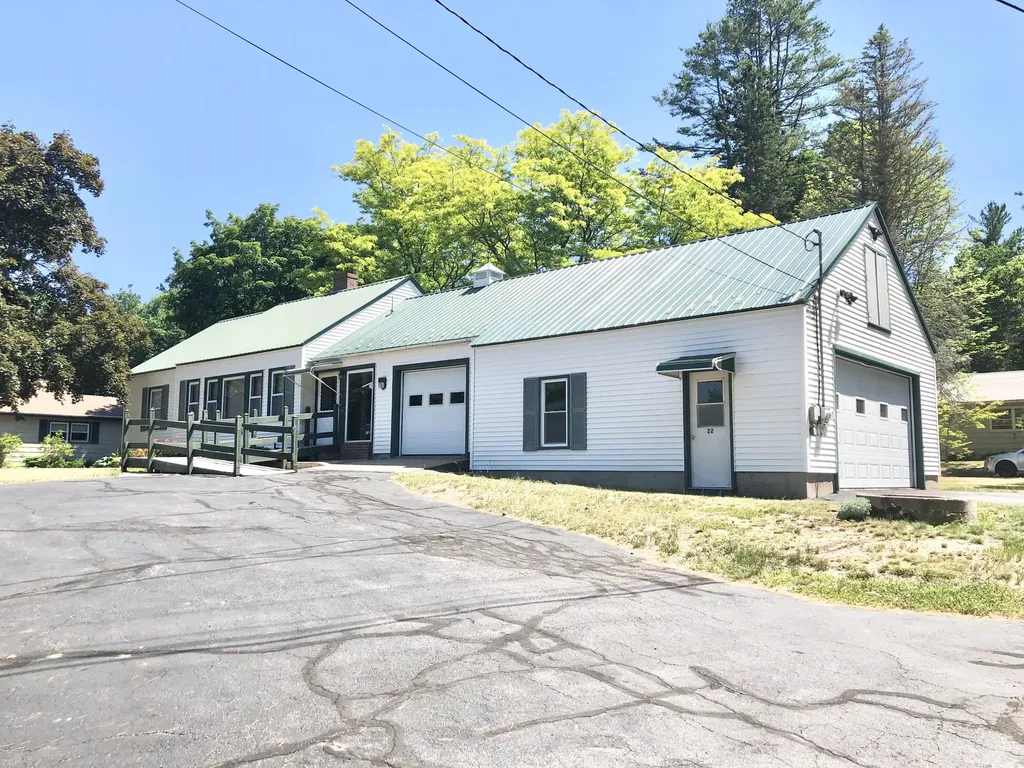 22 Carter Street Norway ME 04268