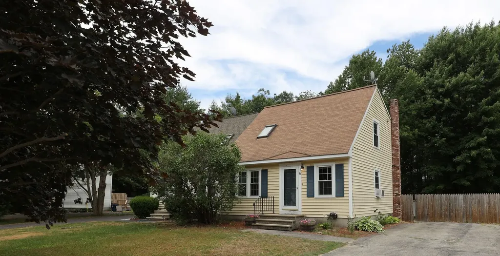 32 Skyline Drive Saco ME 04072