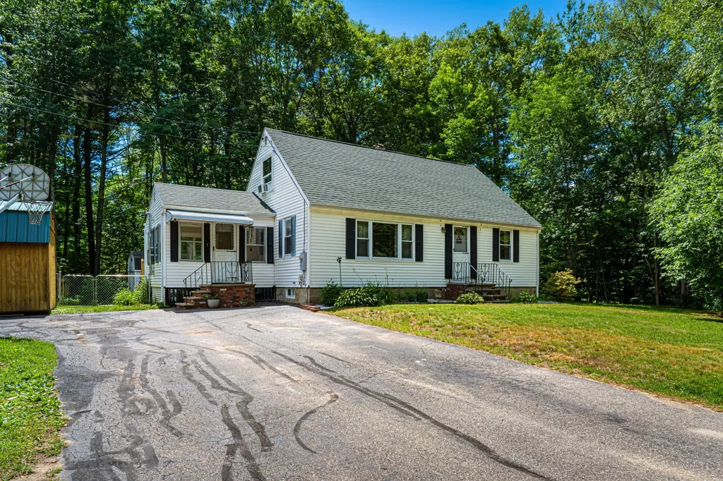 29 Sandy Lane Dover NH 03820