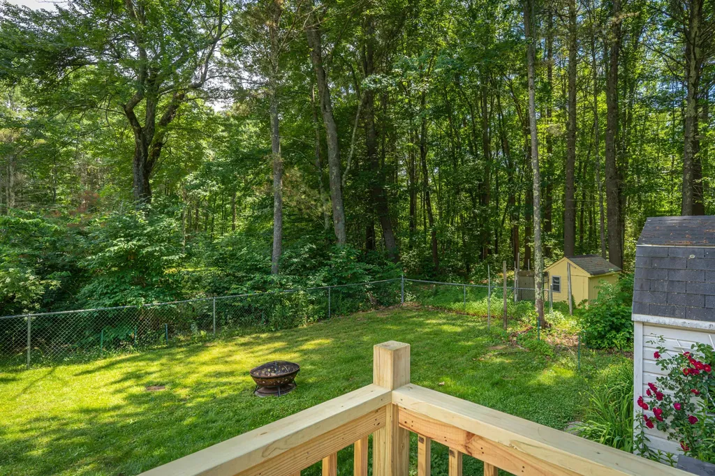 29 Sandy Lane Dover NH 03820
